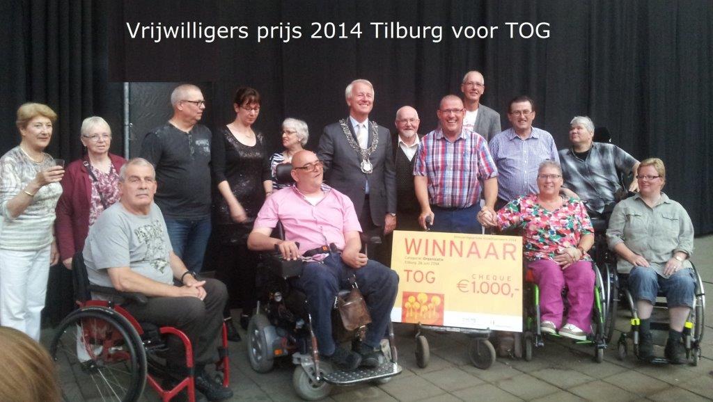 Vrijwilligers van het TOG en burgemeester Nordanus